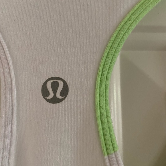 Lululemon Tank Size Small - Picture 3 of 3